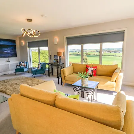 Hill Crest Holiday home